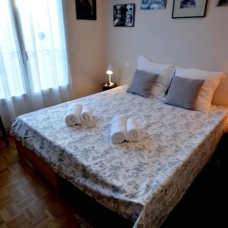 Mirabeau-eiffel Tower Apartment *